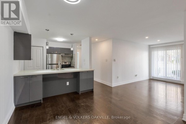 712 - 1450 Glen Abbey Gate, Oakville, ON L6M2V7 Photo 5