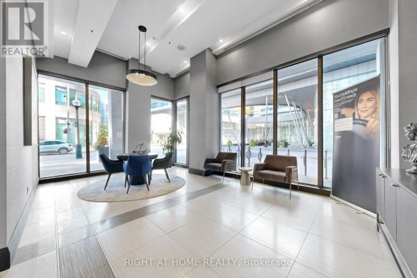 Den - 712 - 19 Grand Trunk Crescent, Toronto, ON M5J3A3 Photo 5