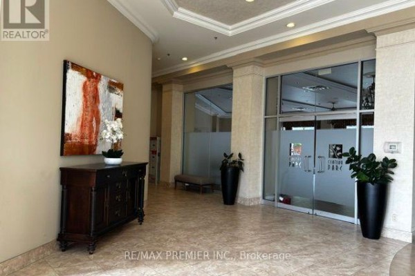 Dining room - 712 - 2 Maison Parc Court, Vaughan, ON L4J9K4 Photo 3