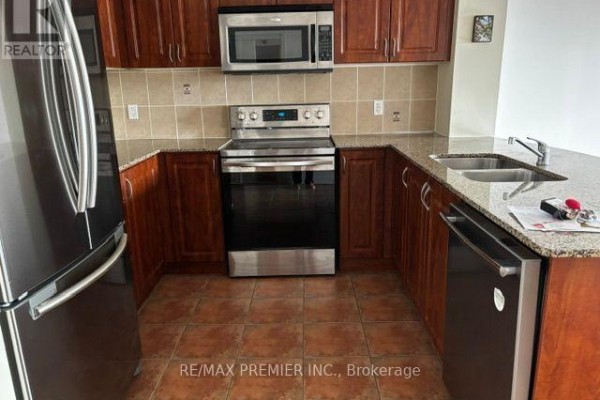 712 - 2 Maison Parc Court, Vaughan, ON L4J9K4 Photo 5