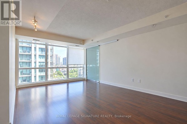 Primary Bedroom - 712 - 20 Joe Shuster Way, Toronto, ON M6K0A3 Photo 4
