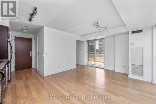 Primary Bedroom - 712 - 80 Western Battery Road, Toronto, ON M6K3S1 Photo 4