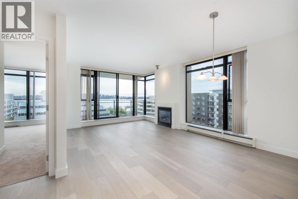 712 175 W 1st Street, North Vancouver, BC V7M3N9 Photo 3
