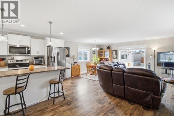 Bedroom - 712 Shuswap Road E Unit# 17, Kamloops, BC V2H0C8 Photo 5