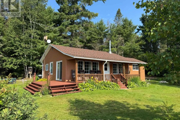 Dining room - 7122 Twin Lakes Rd C-3 Road, Timiskaming, ON P0J1P0 Photo 3