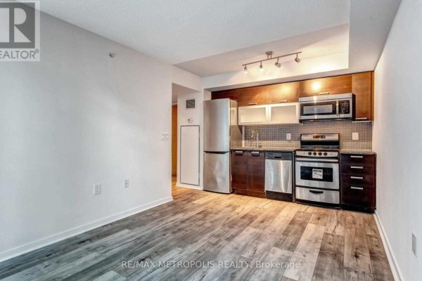 Kitchen - 712e - 36 Lisgar Street, Toronto, ON M6J0C7 Photo 3
