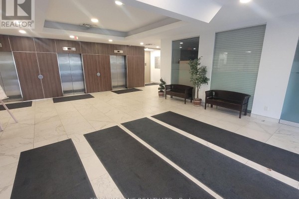 713 B - 18 Wynford Drive, Toronto, ON M3C3S2 Photo 5