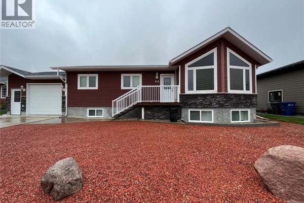 713 St Mary Street, Esterhazy