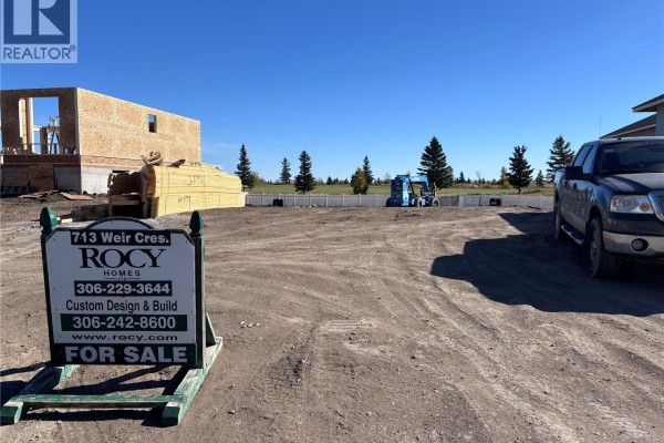 713 Weir Crescent, Warman