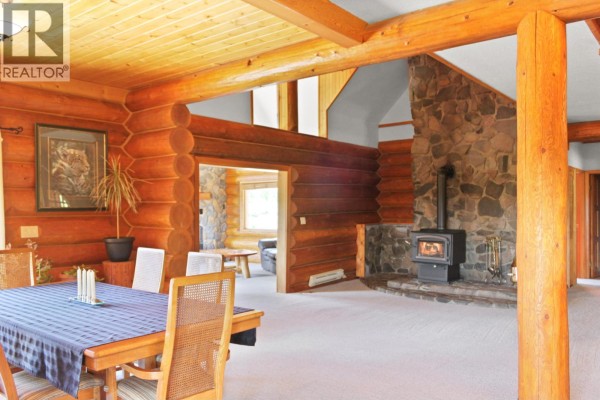 Solarium - 7134 Grossett Road, Bridge Lake, BC V0K1X2 Photo 4