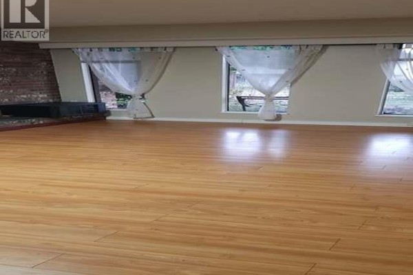 7139 10 Avenue, Burnaby, BC V3N2R5 Photo 5