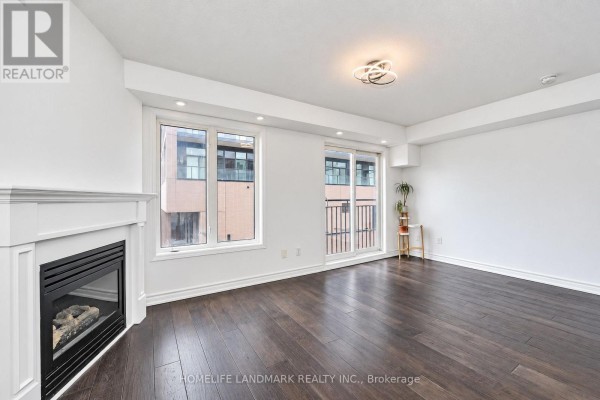 714 - 10 Laidlaw Street, Toronto, ON M6K1X2 Photo 4