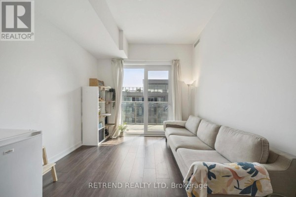 714 - 150 Logan Avenue, Toronto, ON M4M0E4 Photo 5