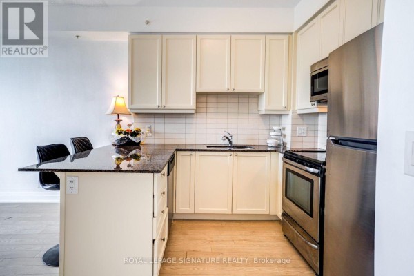 Den - 714 - 24 Woodstream Boulevard, Vaughan, ON L4L8C4 Photo 5