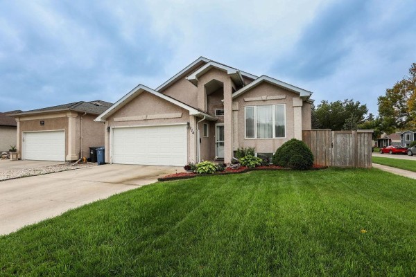 714 Beecher Avenue, Winnipeg