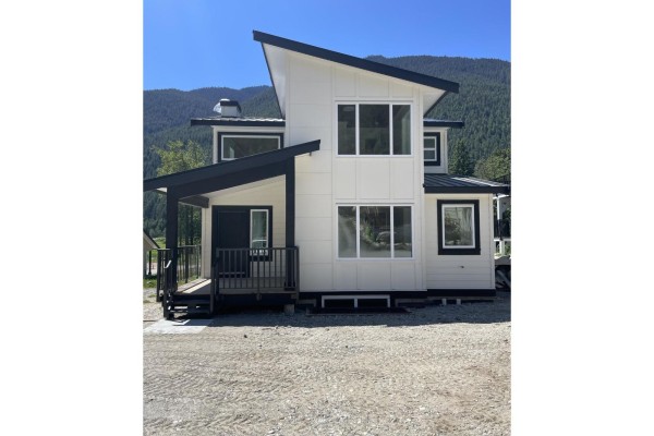 71423 Grove Boulevard, Sunshine Valley, Sunshine Valley, BC, photo 3