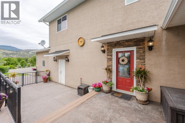3pc Ensuite bath - 7145 Tucelnuit Drive, Oliver, BC V0H1T2 Photo 5