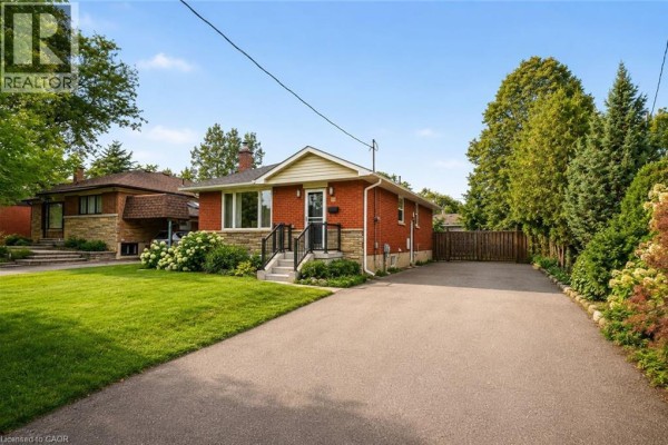 715 Drury Lane, Burlington, ON, photo 2
