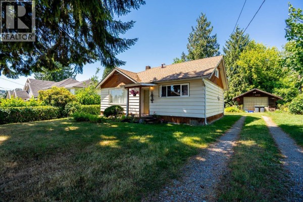 715 Roderick Avenue, Coquitlam, BC V3K1P6 Photo 3