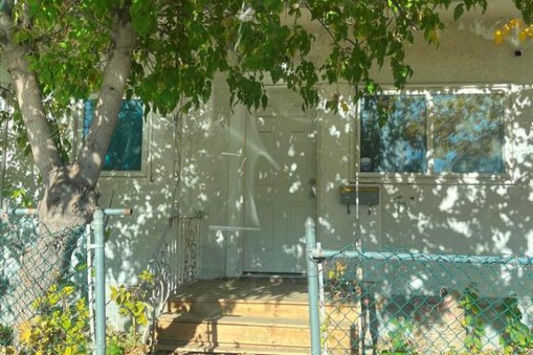 715 Selkirk Avenue, Winnipeg