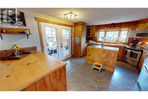 3pc Bathroom - 7159 Rosen Lake Road, Jaffray, BC V0B1T0 Photo 2