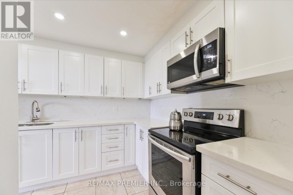 Dining room - 716 - 80 Grandravine Drive, Toronto, ON M3J1B2 Photo 2