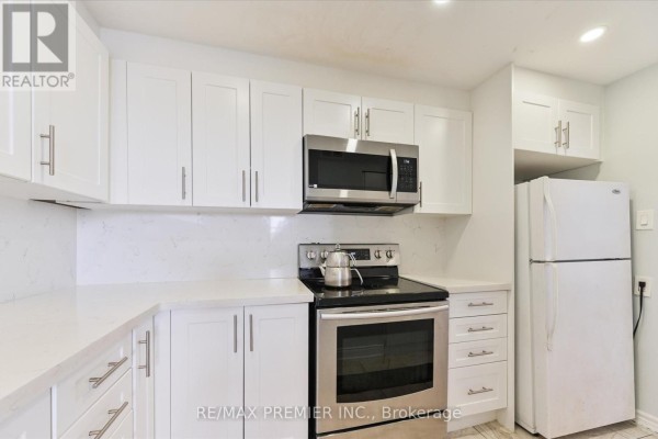 Primary Bedroom - 716 - 80 Grandravine Drive, Toronto, ON M3J1B2 Photo 4