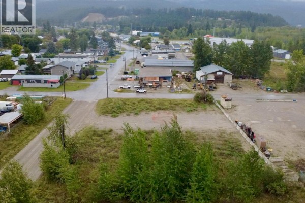 716 14th Street S, Golden, BC V0A1H0 Photo 3
