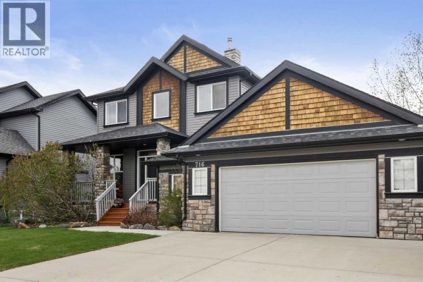 716 Boulder Creek Drive Se, Langdon, AB, photo 2