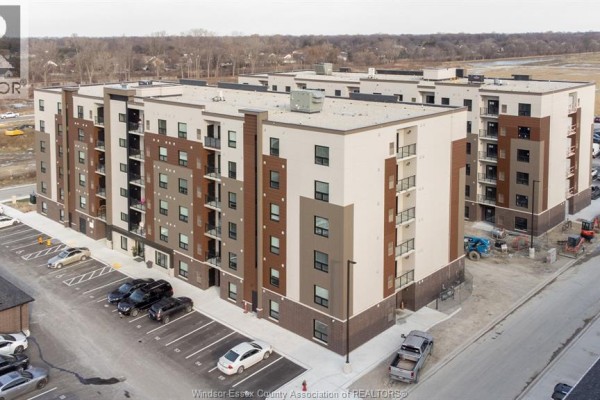 716 Brownstone Unit# 105, Tecumseh
