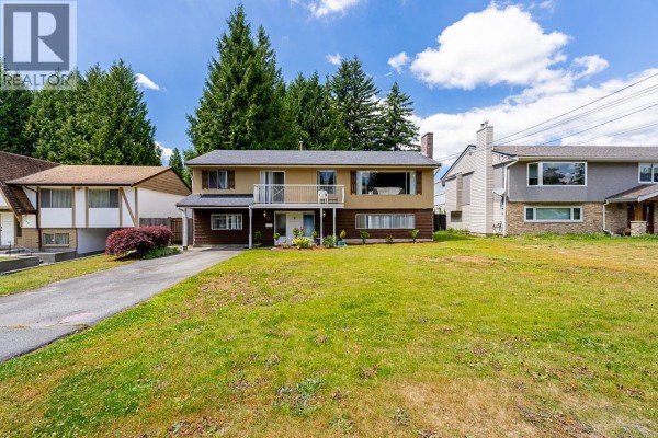 716 Colinet Street, Coquitlam, BC V3J4X8 Photo 2