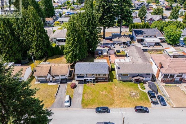 716 Colinet Street, Coquitlam, BC V3J4X8 Photo 3