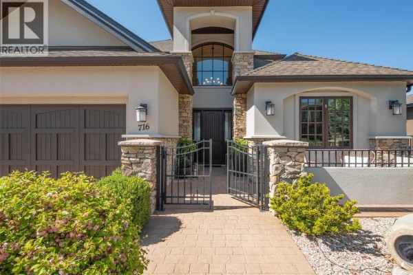 716 Kuipers Crescent, Kelowna, BC, photo 2