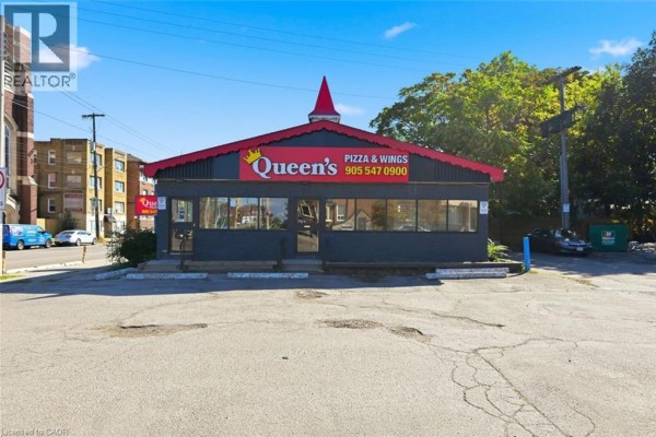 716 Main Street E, Hamilton