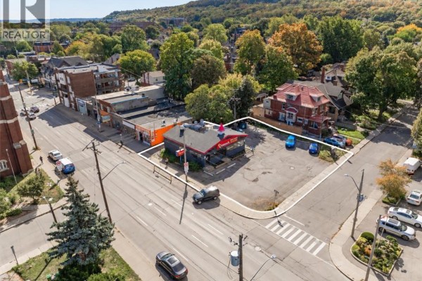 716 Main Street E, Hamilton, ON L8M1K9 Photo 3