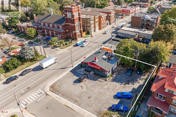 716 Main Street E, Hamilton, ON L8M1K9 Photo 4