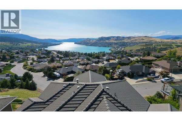 Bedroom - 716 Mt. York Drive, Coldstream, BC V1B3X2 Photo 5
