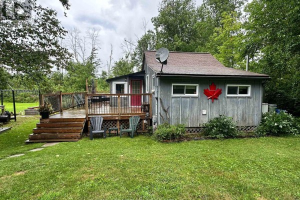 716 Sandy Bay Road, Haldimand, ON, photo 2