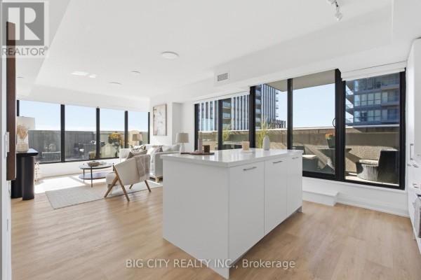 Dining room - 717 - 36 Brentcliffe Road, Toronto, ON M4G0E1 Photo 2