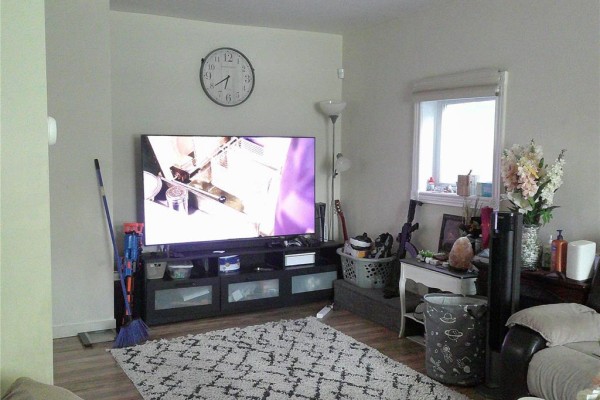 Primary Bedroom - 717 Arlington Street E, Winnipeg, MB R3E2E9 Photo 2