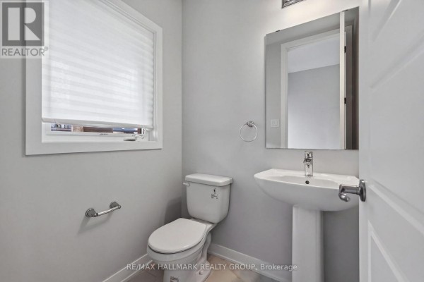 Bathroom - 717 Fenwick Way, Ottawa, ON K2J7E2 Photo 3