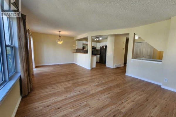 Pantry - 717 Harvest Hills Drive Ne, Calgary, AB T3K4R3 Photo 3