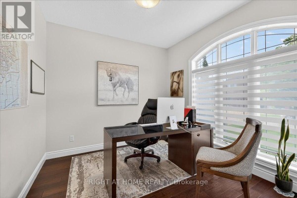 Great room - 717 Jackpine Way, London North, ON N5X0L9 Photo 5
