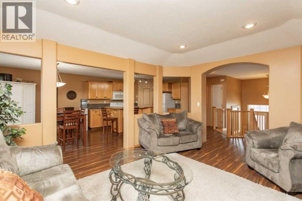 717 Lancaster Drive, Red Deer, AB, photo 3