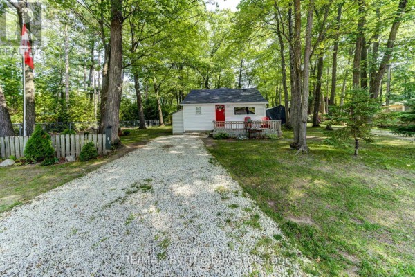 717 Oxbow Park Drive, Wasaga Beach, ON, photo 2