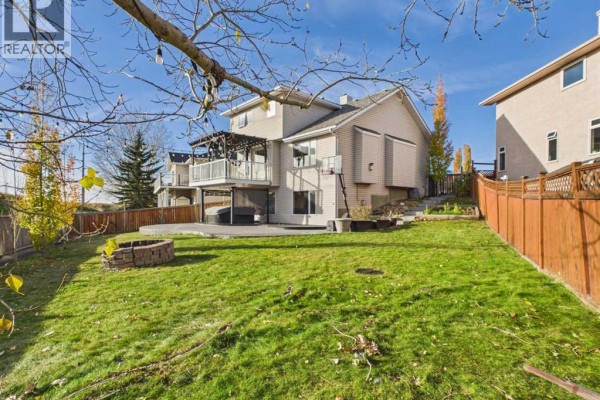 717 Sierra Madre Court Sw, Calgary
