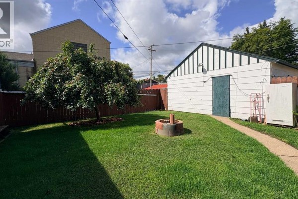 718 10 Street, Wainwright Residential For Sale $195,900