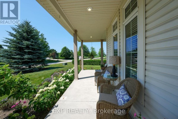 71817 Sunridge Crescent, Bluewater, ON, photo 3