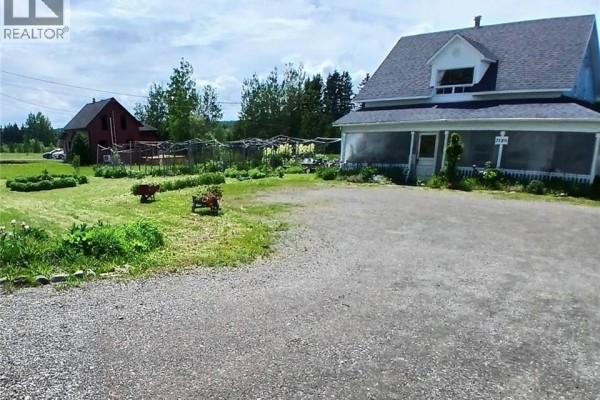 Bath (# pieces 1-6) - 7186 Route 17, Kedgwick Ouest, NB E8B1W3 Photo 3