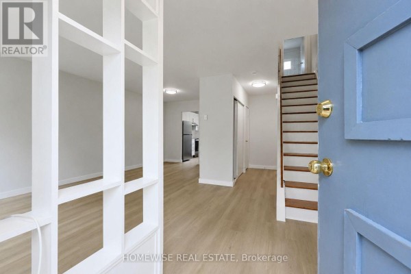 72 - 1350 Winding Trail, Mississauga, ON L4Y2T8 Photo 3